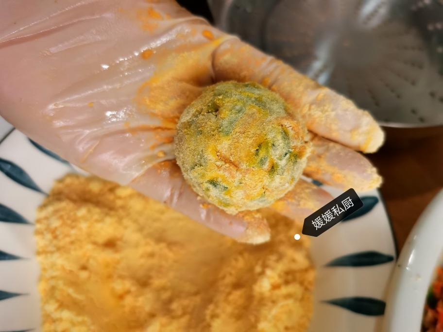 （减脂）玉米面菜团子的做法 步骤7