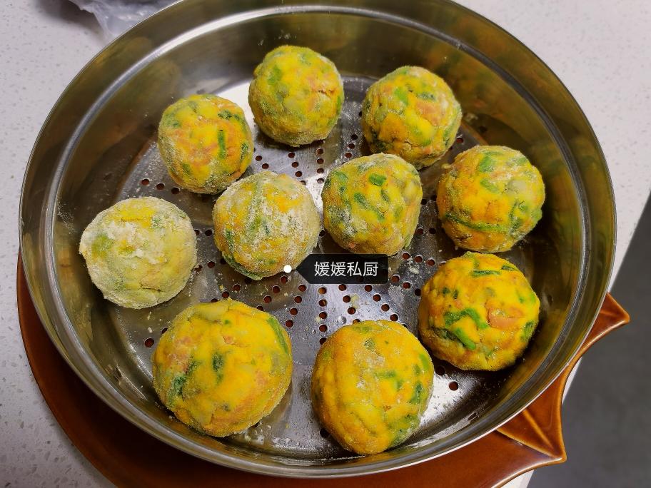 （减脂）玉米面菜团子的做法 步骤8