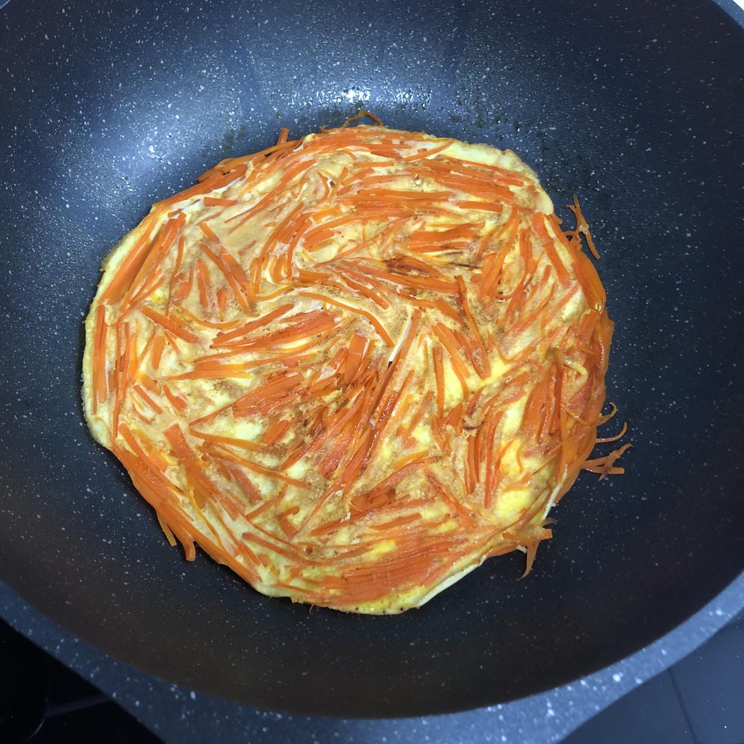 减脂餐-低脂无糖但香甜好吃的胡萝卜煎蛋的做法 步骤7
