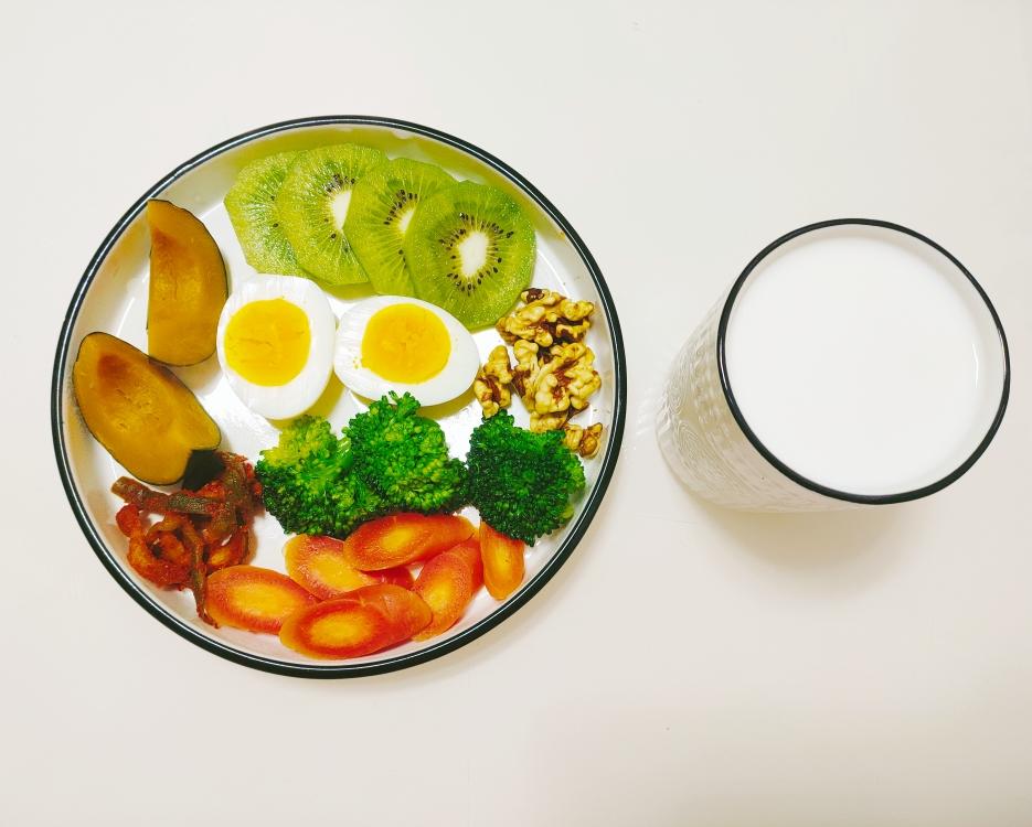 营养早餐减肥早餐营养师推荐养生餐的做法 步骤6