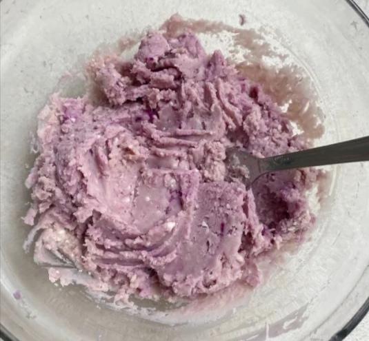 减脂餐｜超软糯的芋泥吐司‼️平底锅搞定～的做法 步骤1