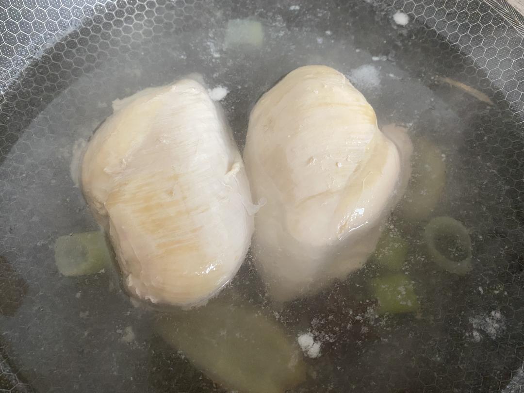 鸡胸肉这样做巨好吃❗️凉拌鸡丝😋低脂高蛋白的做法 步骤3