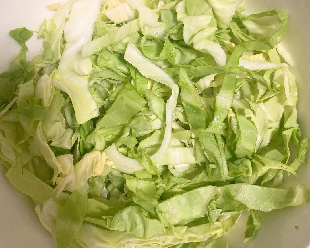 🔥一人食｜低卡减脂包菜鸡蛋饼（减肥党必学❗️）的做法 步骤3