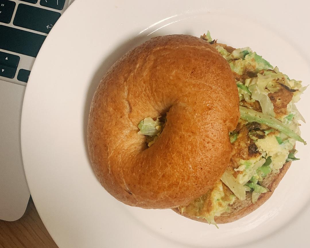 🔥一人食｜低卡减脂包菜鸡蛋饼（减肥党必学❗️）的做法 步骤14