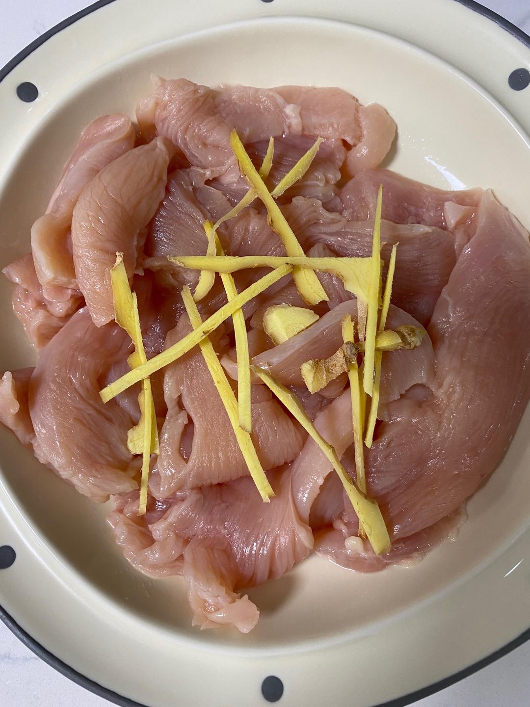 减脂期一定要学的一道菜，零失败好吃到爆！的做法 步骤1