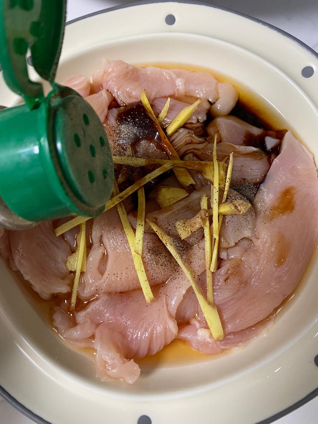 减脂期一定要学的一道菜，零失败好吃到爆！的做法 步骤5