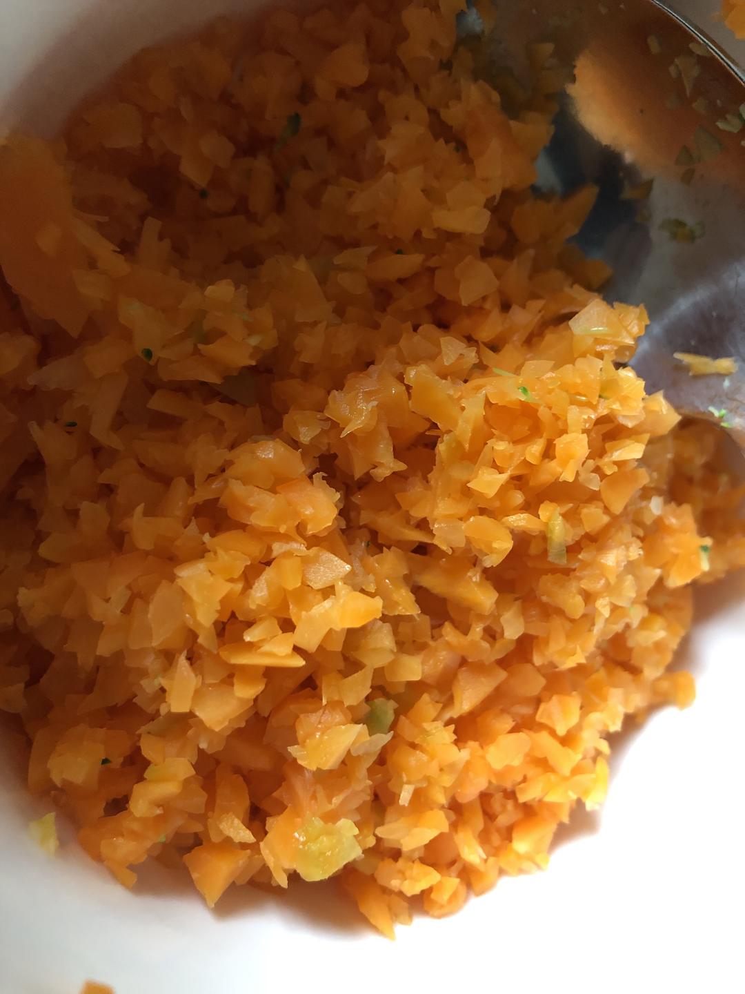 减肥、健身人士吃了狂点赞的蔬菜鸡胸肉饼的做法 步骤5