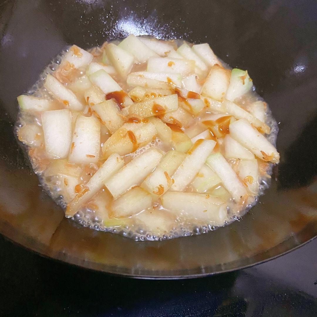 虾皮焖冬瓜 安利给需要减脂的姐妹的做法 步骤3