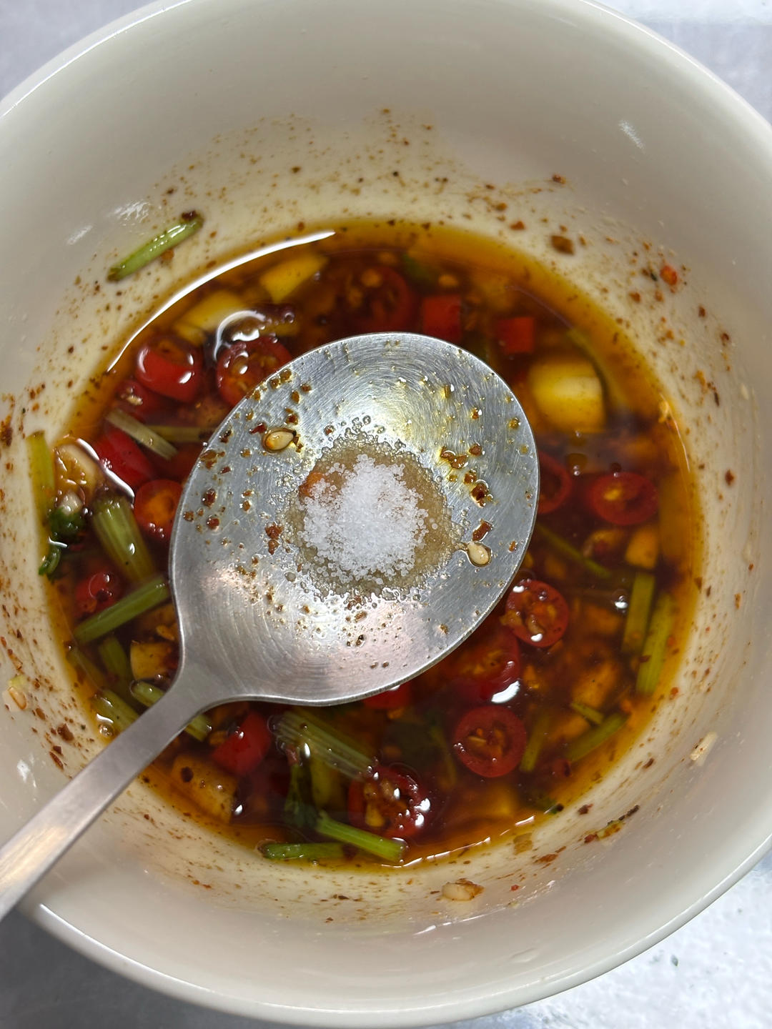 凉拌鸡胸肉丝的做法 步骤6