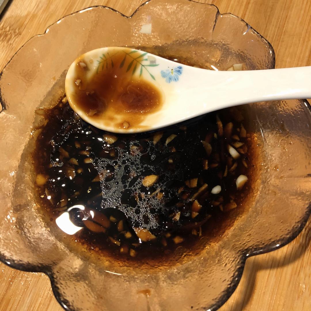 【0失败低脂减肥餐】蒜蓉粉丝金针菇龙利鱼/巴沙鱼的做法 步骤4