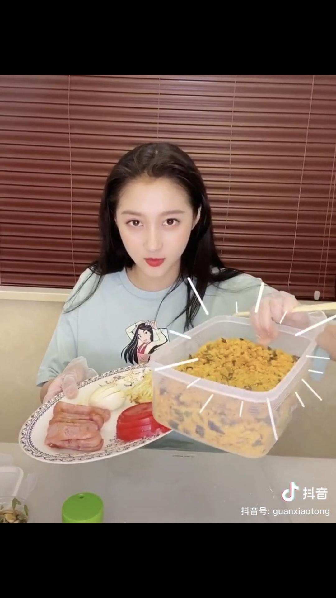 关晓彤版抖音同款蔬菜三明治低脂减肥健身瘦身餐早餐午餐晚餐（搬运）的做法 步骤1