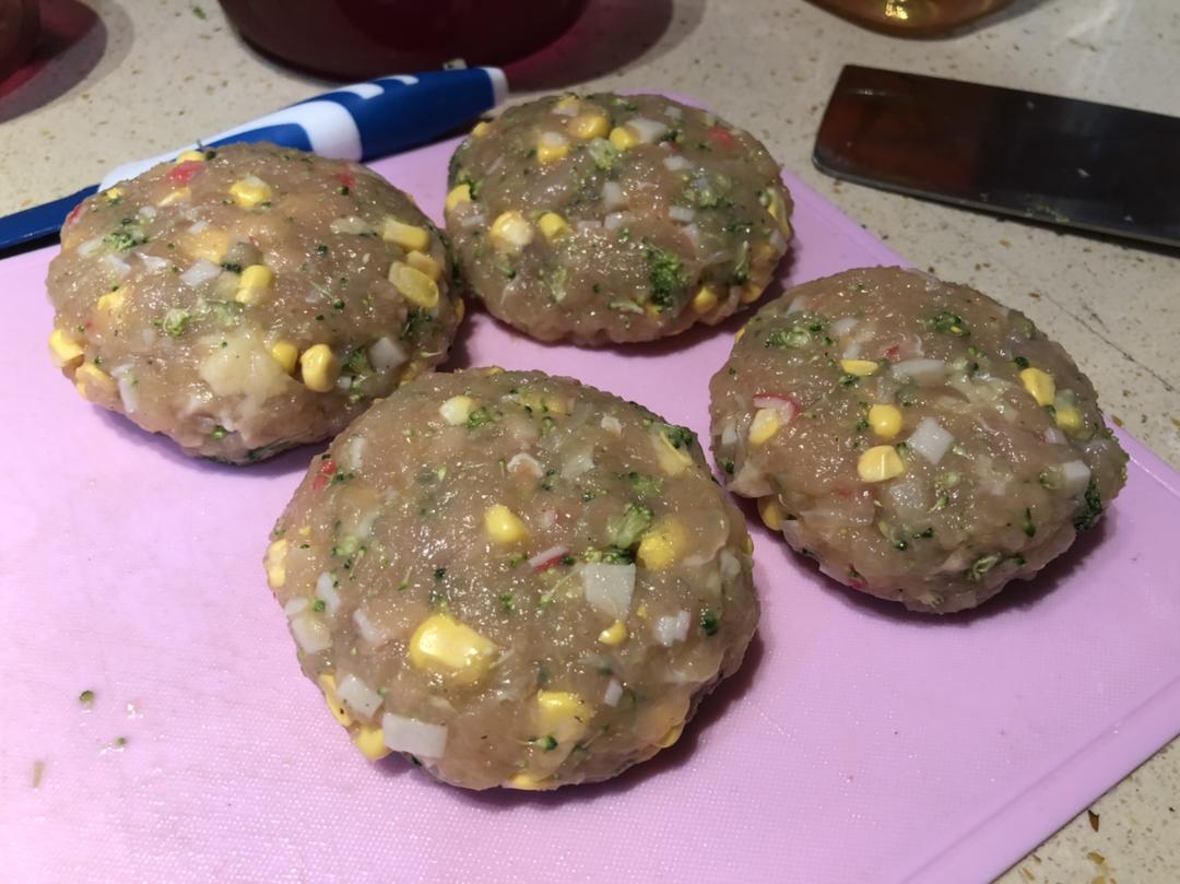 减肥餐：香煎鸡胸肉饼的做法 步骤5