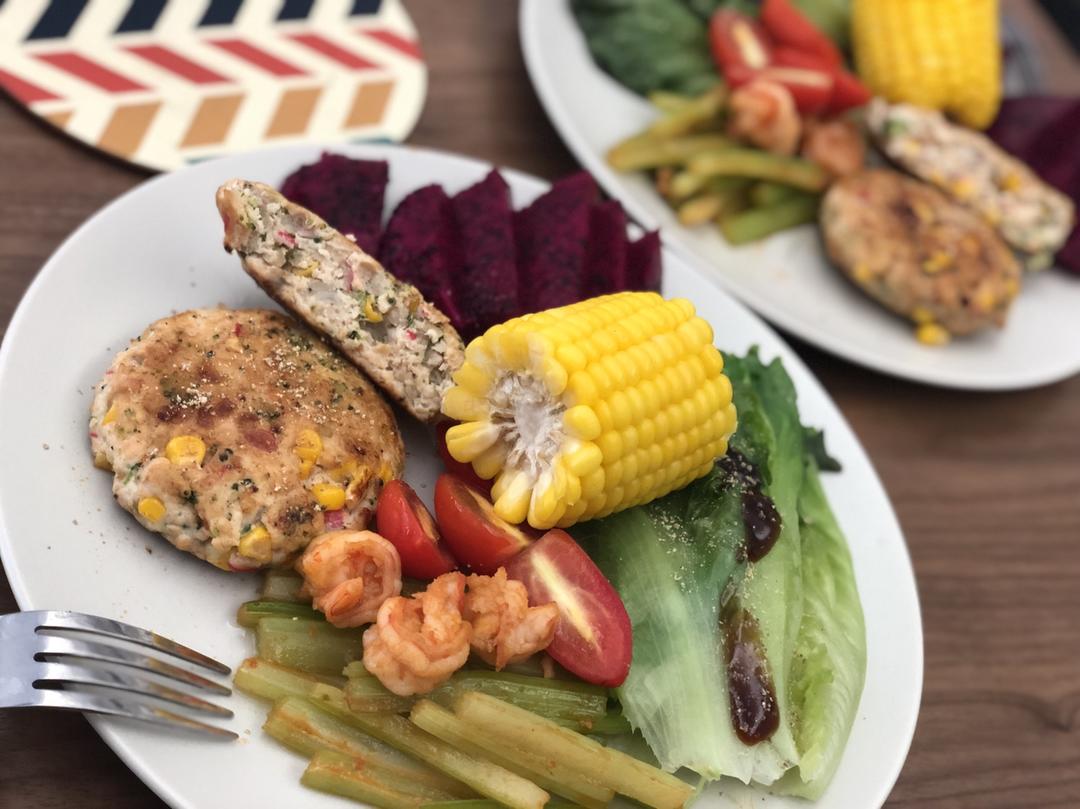 减肥餐：香煎鸡胸肉饼的做法 步骤9