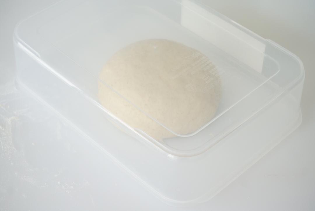 🍔低卡全麦汉堡胚｜低糖低油｜超柔软｜一次发酵｜省时省力的做法 步骤5