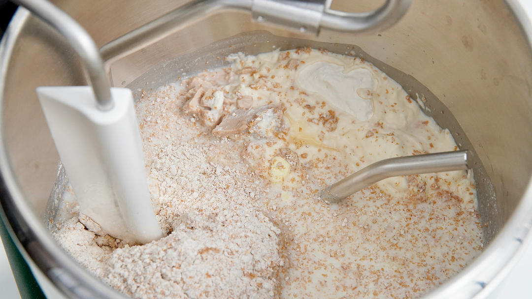 50%全麦多种子谷物吐司|低油低糖|低卡健康的做法 步骤3