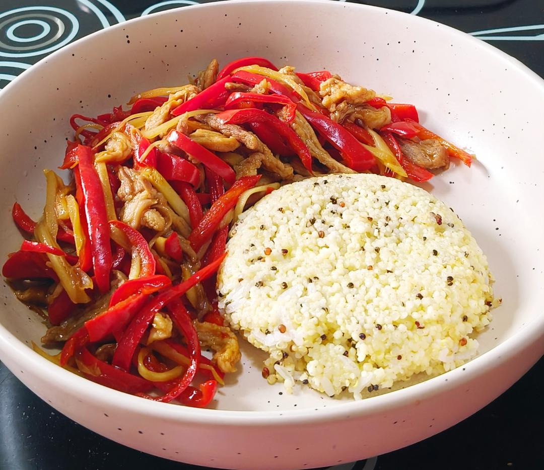 甜椒肉丝(好吃到不像减脂餐)的做法 步骤15