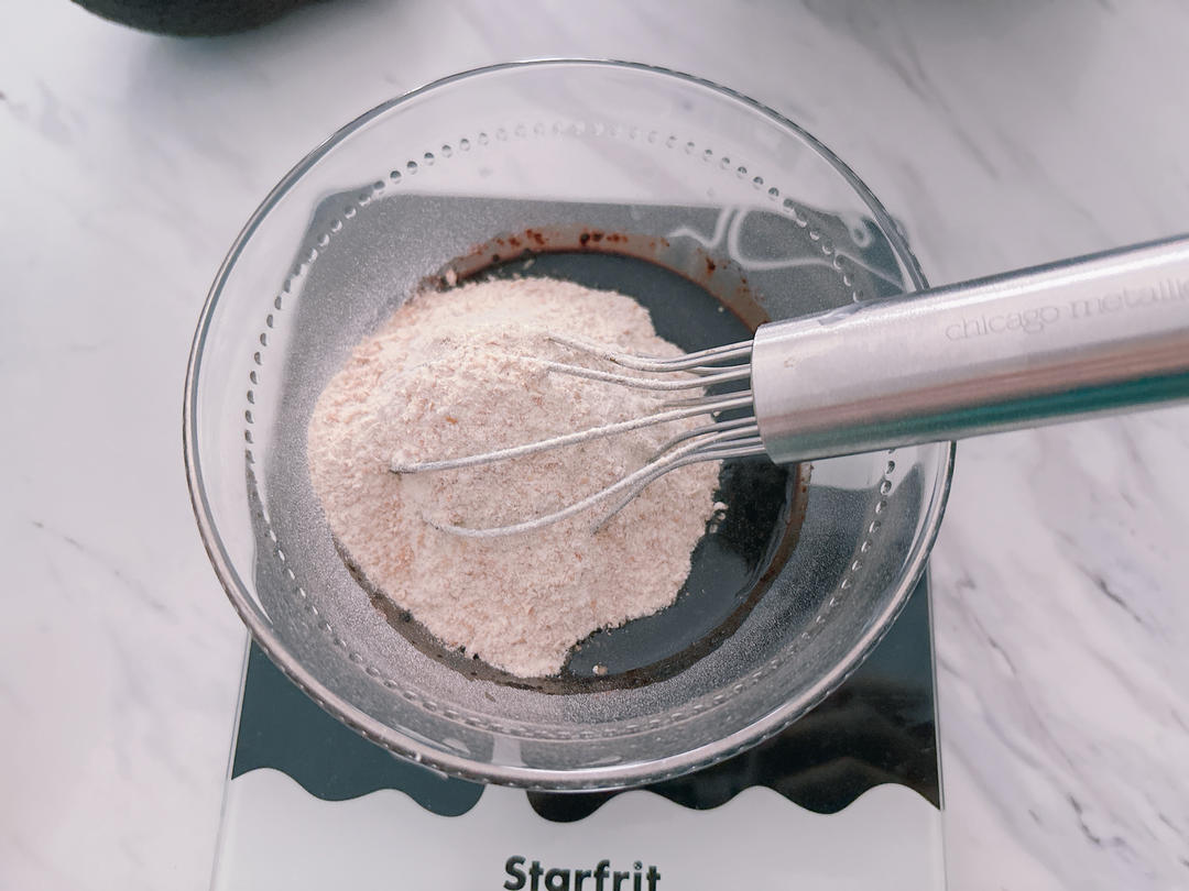 超少面粉🧁无糖全麦可可麦芬 减肥减脂解馋甜品的做法 步骤3