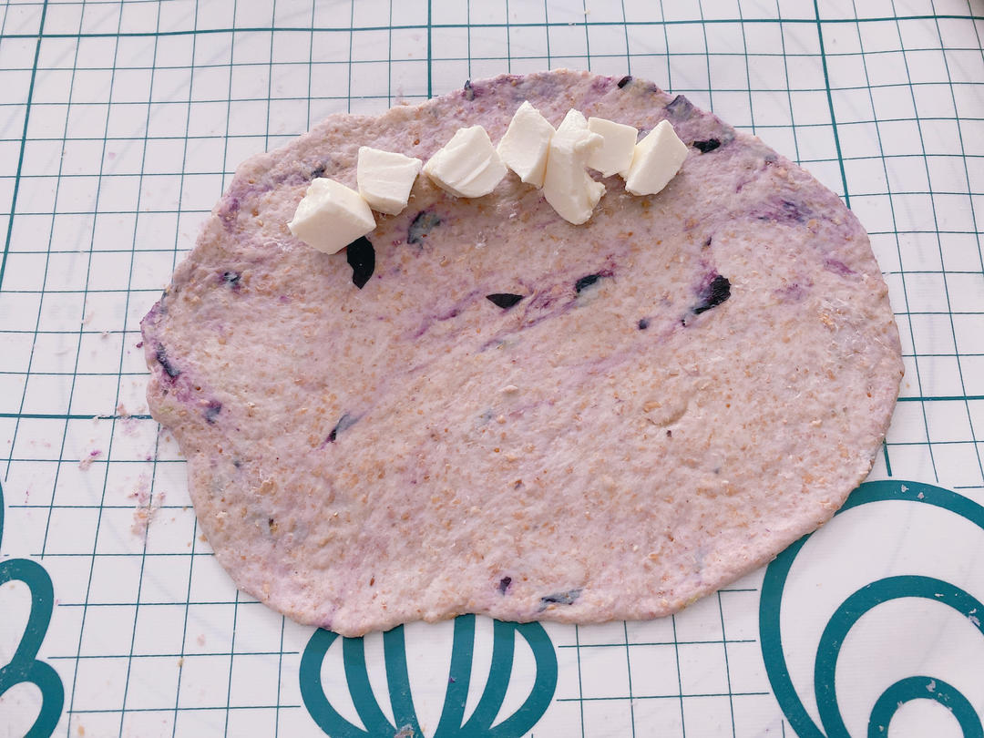 🫐Whole wheat blueberry bagel 🥯全麦蓝莓奶酪贝果🥯低脂低卡🫐减肥减脂早餐面包的做法 步骤11