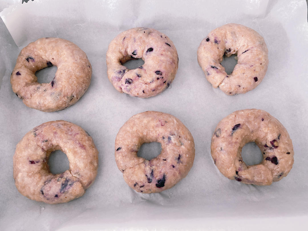 🫐Whole wheat blueberry bagel 🥯全麦蓝莓奶酪贝果🥯低脂低卡🫐减肥减脂早餐面包的做法 步骤19