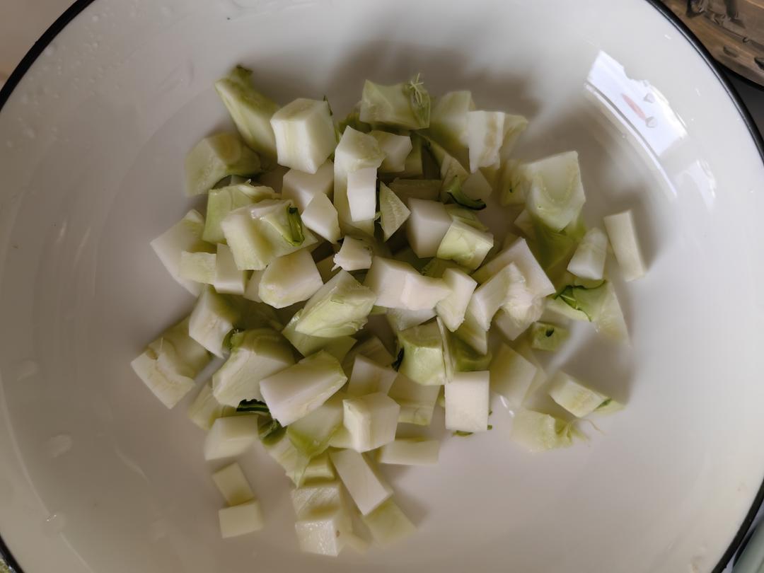 西兰花梗减脂餐的做法 步骤1