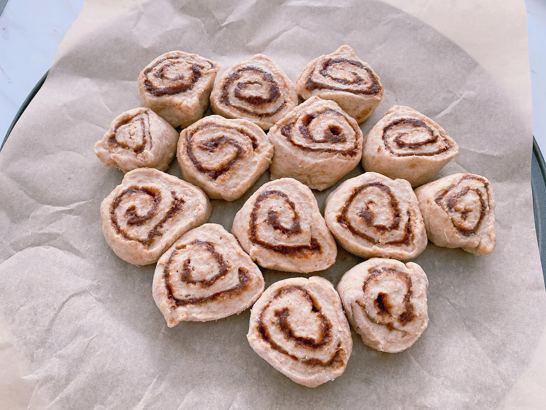 红糖坚果🌰全麦肉桂卷🎄减肥减脂甜品 低糖低卡 肉桂星人必打卡的做法 步骤7