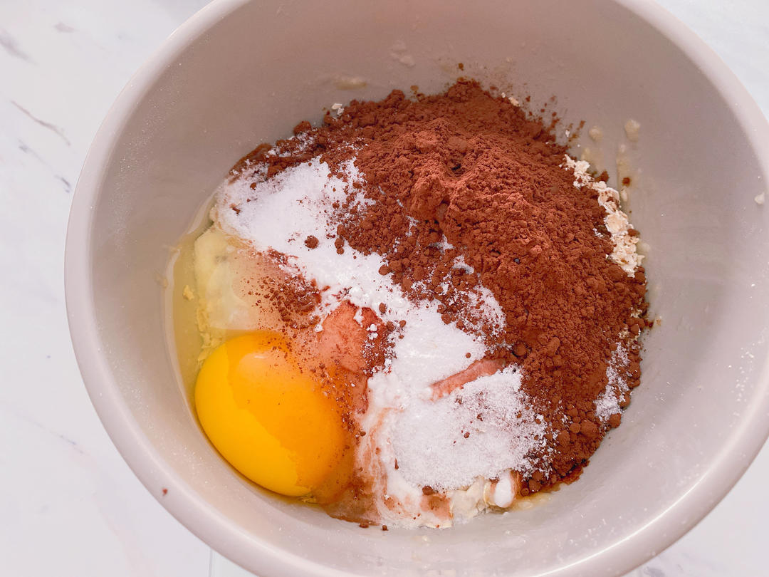 全麦燕麦黑巧流心爆浆蛋糕 无油无糖 低脂低卡甜品蛋糕🍰减肥党解馋神器的做法 步骤6