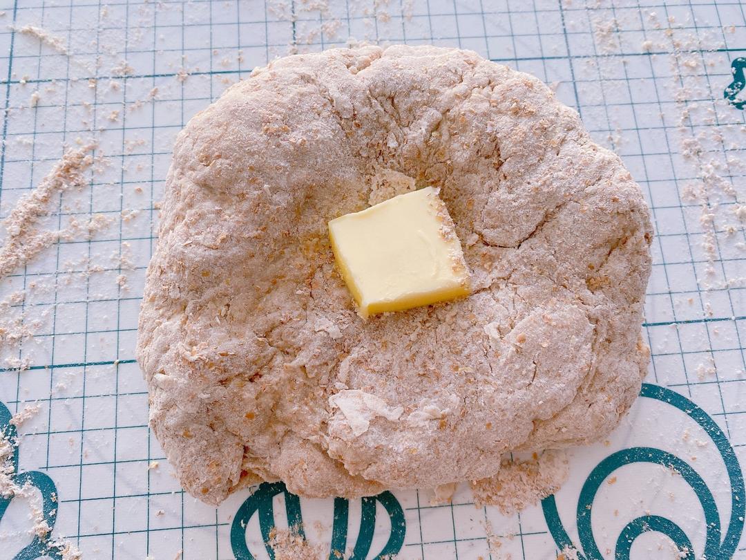 全麦碱水结🥨whole wheat pretzel🥨无碱水 小苏打版 无油无糖 减肥减脂代餐的做法 步骤7