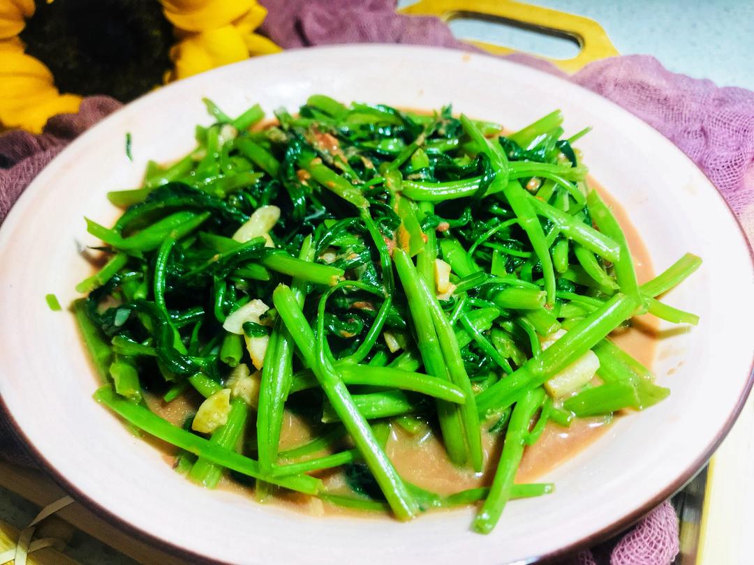 腐乳空心菜，好吃还减肥的做法