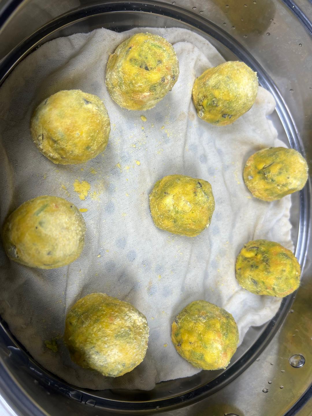 减脂餐之完美主食：素四样菜团子（菠菜版）的做法 步骤16