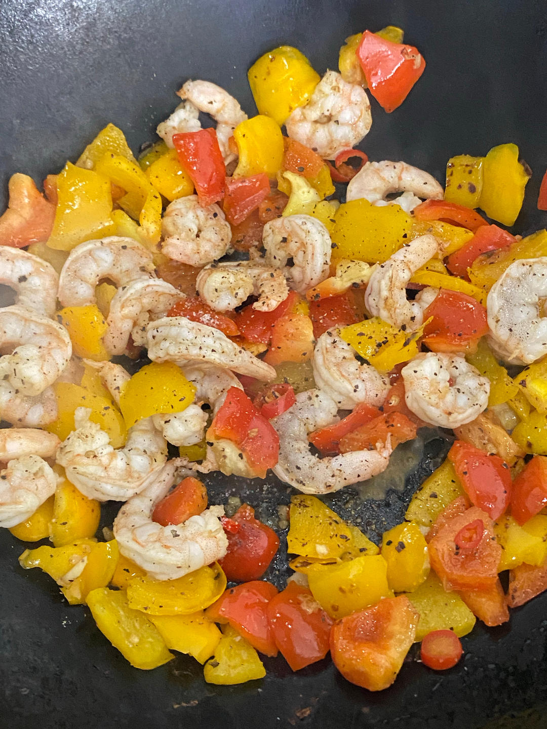 高维C彩椒炒虾仁 加备菜15分钟的减脂餐的做法 步骤6