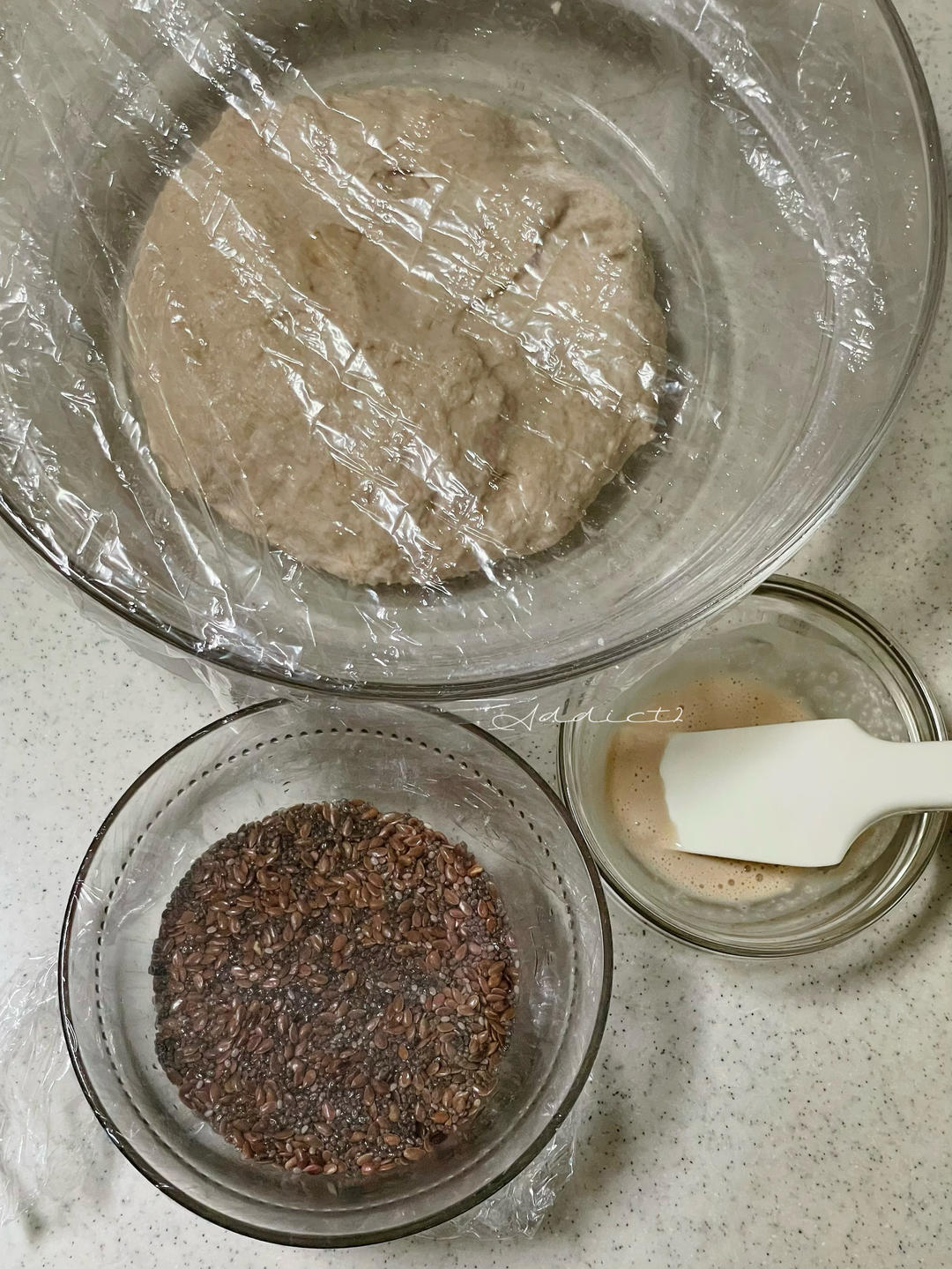 瘦身减脂丨亚麻籽奇亚籽小欧包丨下班回家做的快手欧包的做法 步骤1