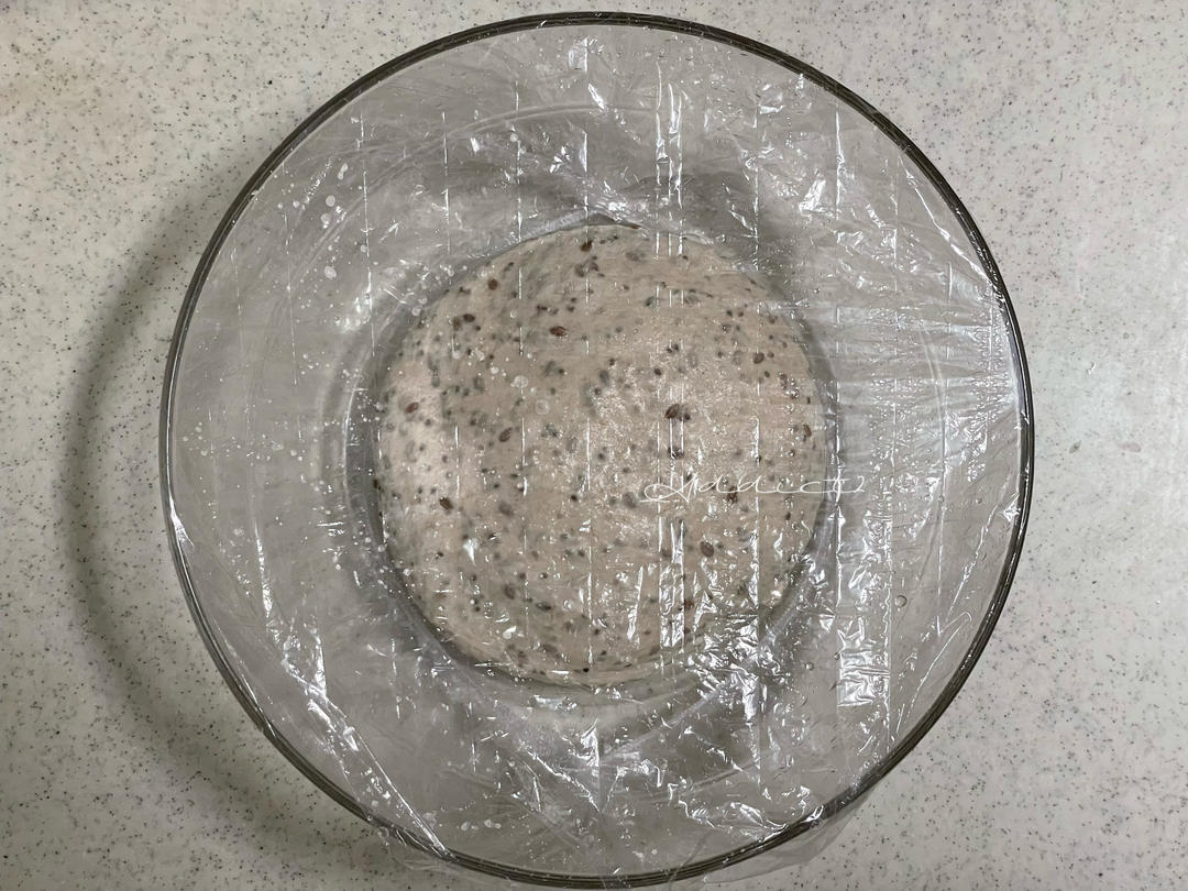 瘦身减脂丨亚麻籽奇亚籽小欧包丨下班回家做的快手欧包的做法 步骤6