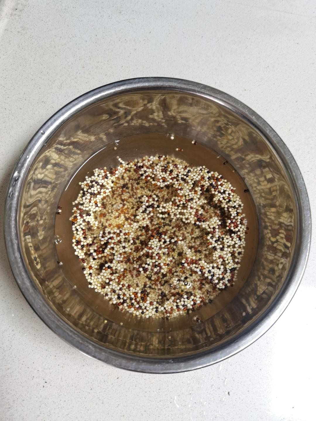 藜麦红枣馒头丨干净碳水丨减肥友好的做法 步骤1