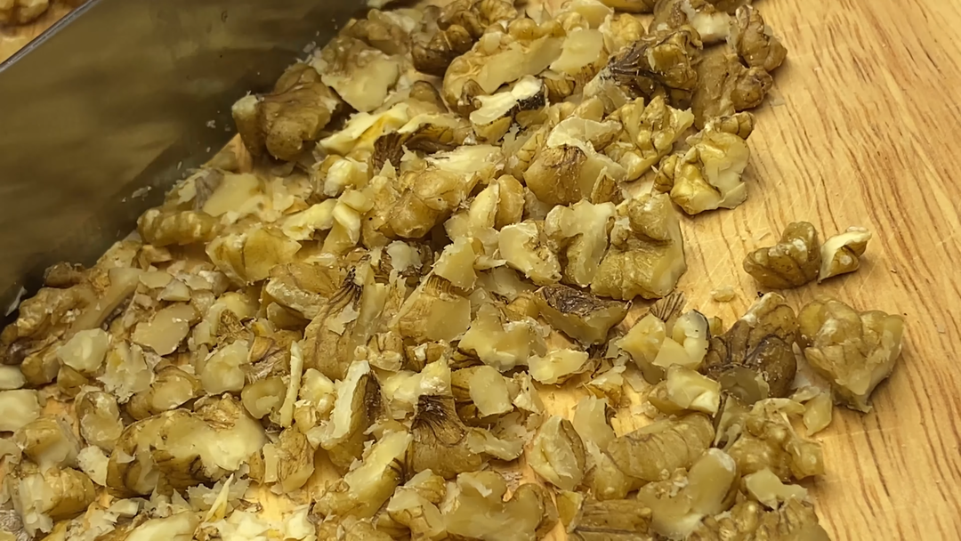 【健康减肥甜点】甜甜的“香肠”能量棒的做法 步骤3