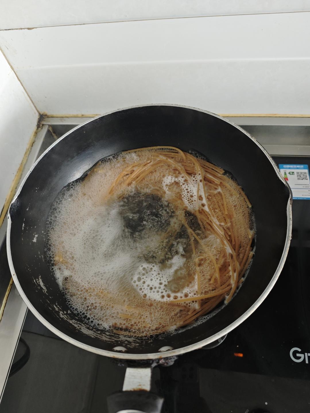 高性价比之减肥版～青蔬炒意面的做法 步骤1