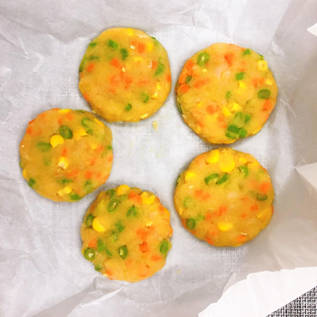 ❤️超饱腹无油版鸡胸肉土豆饼，懒人减肥最爱的做法 步骤5