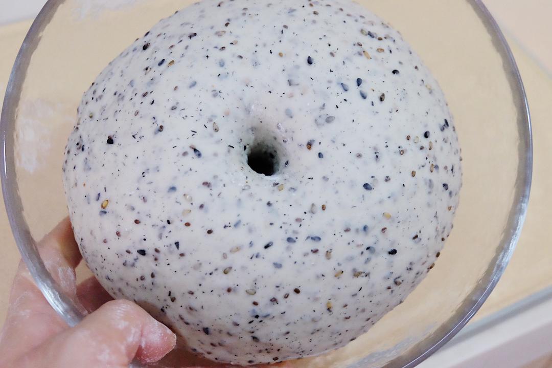 奇亚籽健康欧包_减肥主食的做法 步骤6