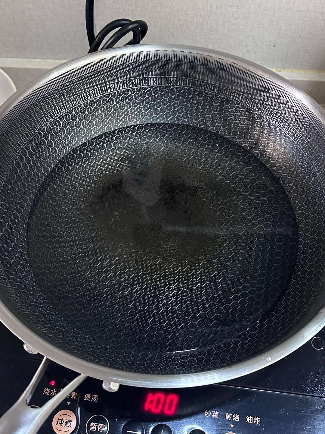 包菜炒豆皮鸡蛋（减脂餐）的做法 步骤4