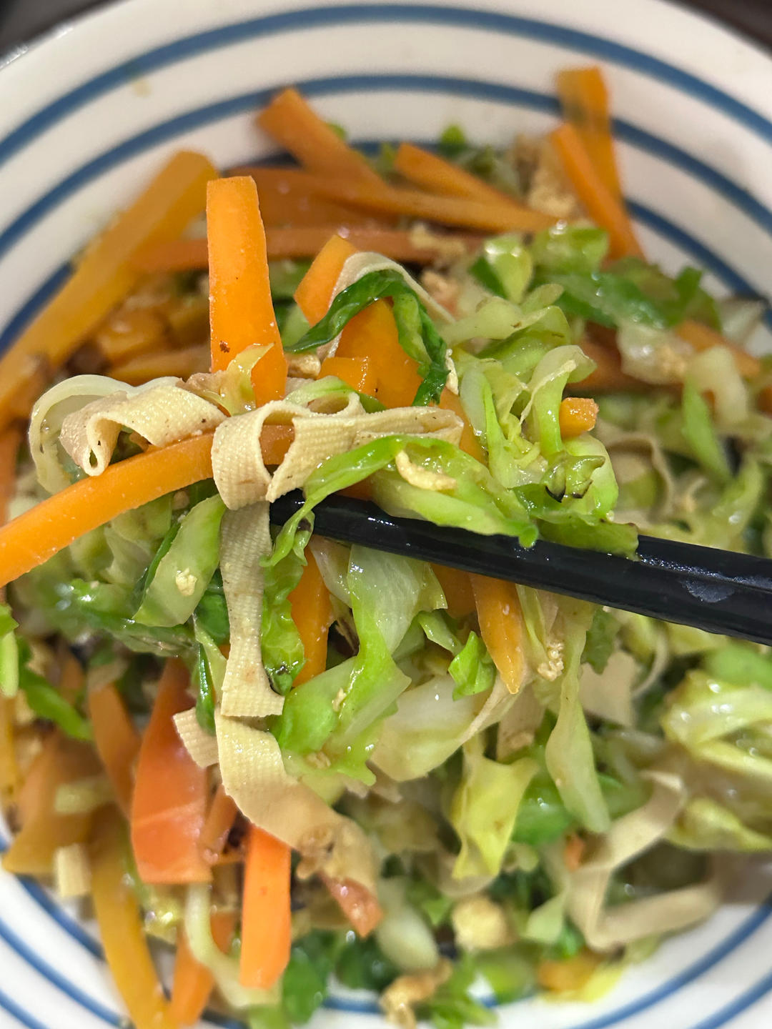 包菜炒豆皮鸡蛋（减脂餐）的做法 步骤15