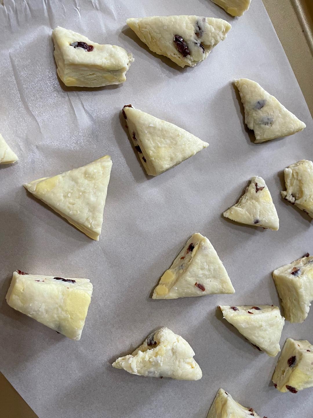 懒人减肥版蔓越莓小司康的做法 步骤4