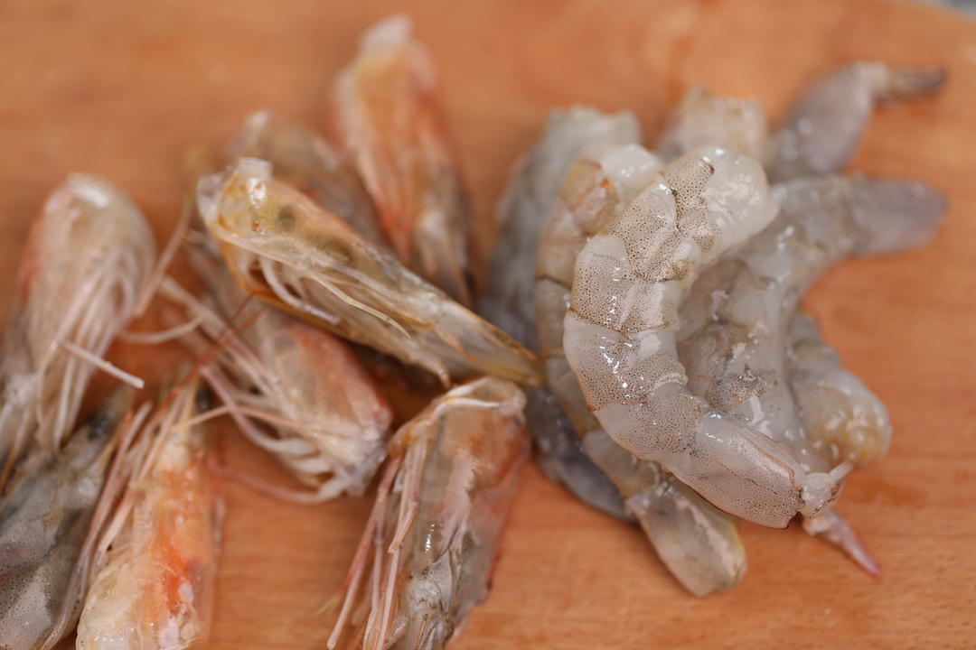 不放一滴油越喝越瘦娃娃菜三鲜汤❗️低脂瘦身的做法 步骤1