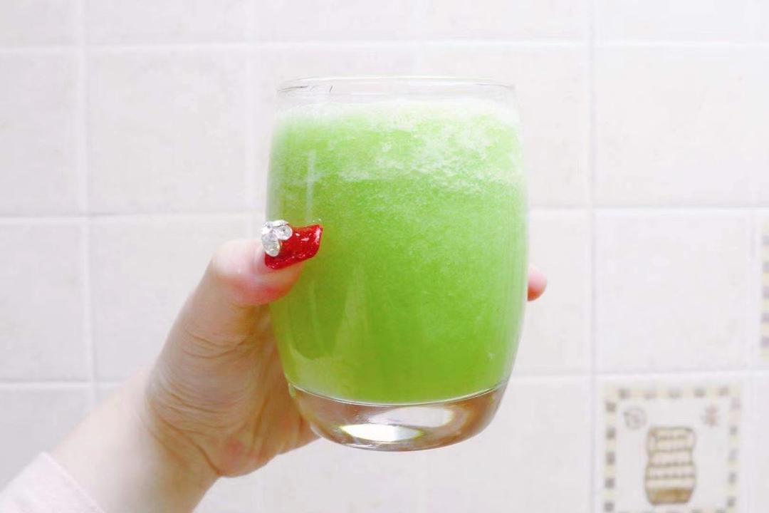 适合夏天减肥的果汁的做法 步骤7