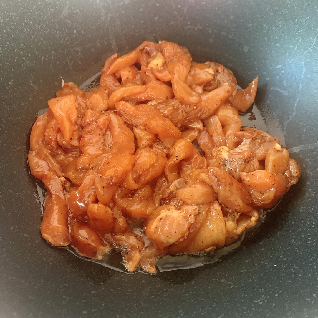 低脂美味快手减肥餐|黑椒洋葱鸡胸肉的做法 步骤9