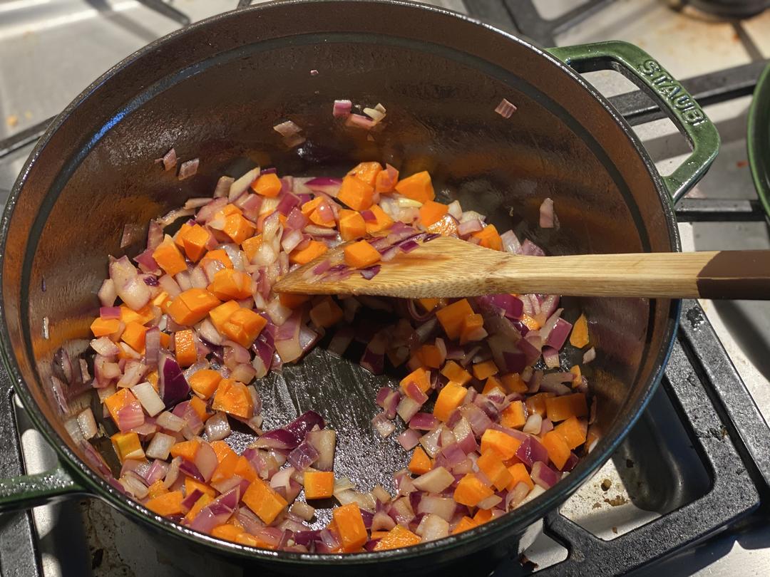 【减脂版】330卡最好吃的减肥餐，法国人的乱炖Sausage Cassoulet的做法 步骤5