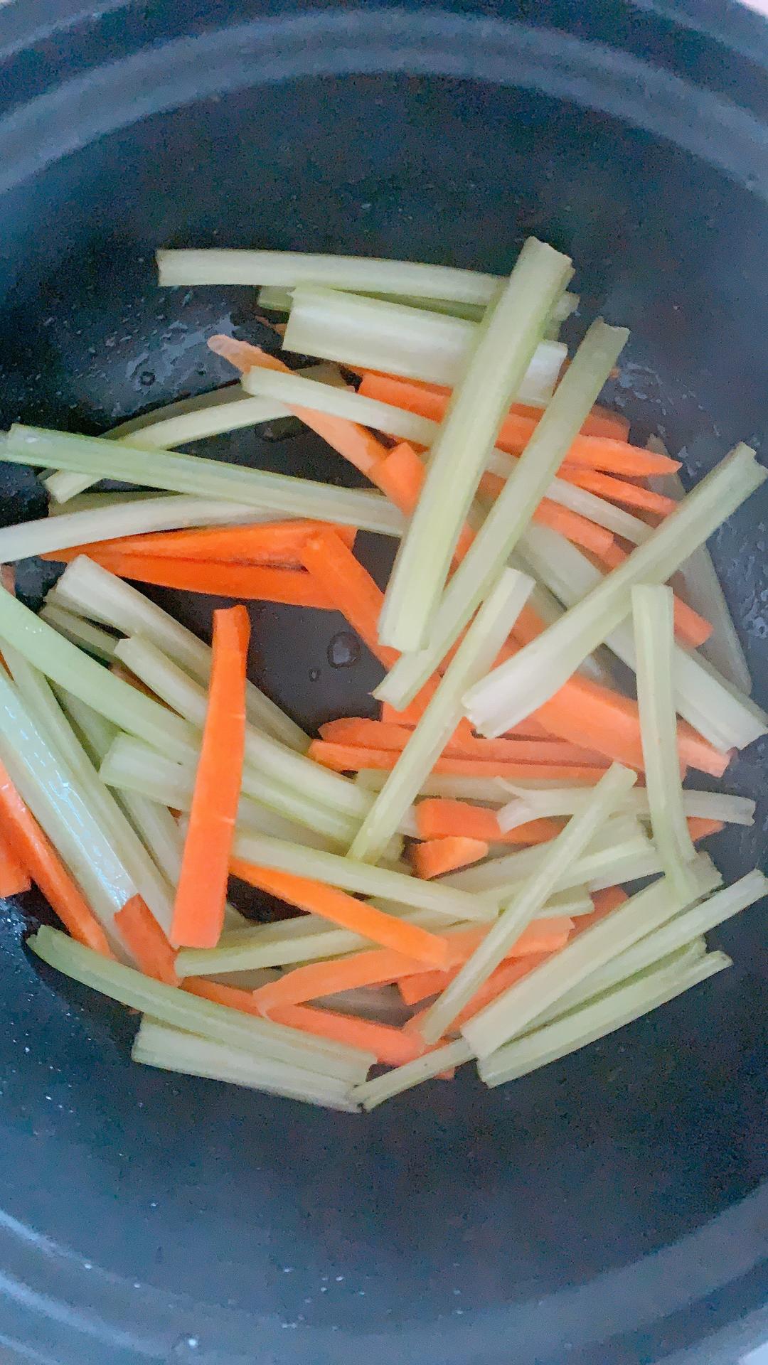 上班族快手减肥餐之奥尔良鸡胸肉意大利面的做法 步骤10